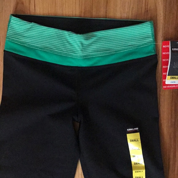 Capri Yoga Pants - Picture 2 of 5